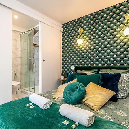 Apartment Melanie - Emerald Serenity In *